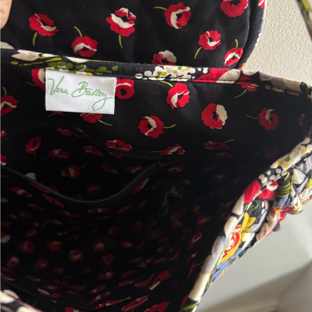 Vera Bradley crossbody bag RARE, retired pattern: poppy fields - Picture 6 of 9